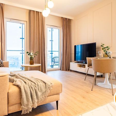 Apartamentysnu, Wola Tower Z Parkingiem Warschau Exterior foto